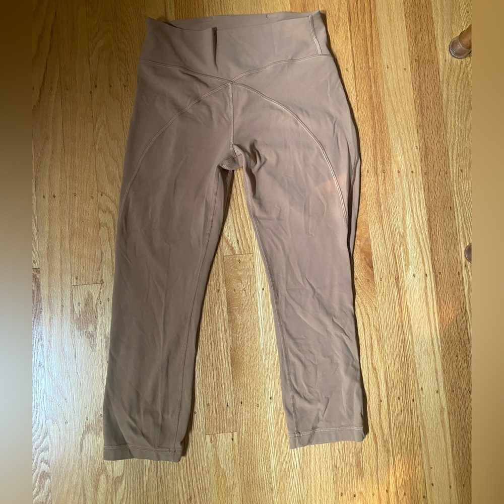 NWOT Lululemon camel brown cropped leggings